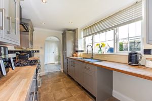 Kitchen- click for photo gallery